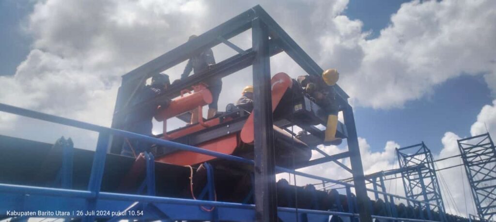 magnetic separator type cross belt