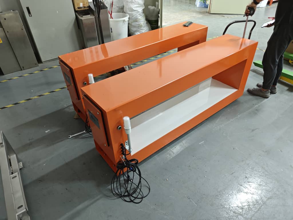 metal detector batu bara conveyor